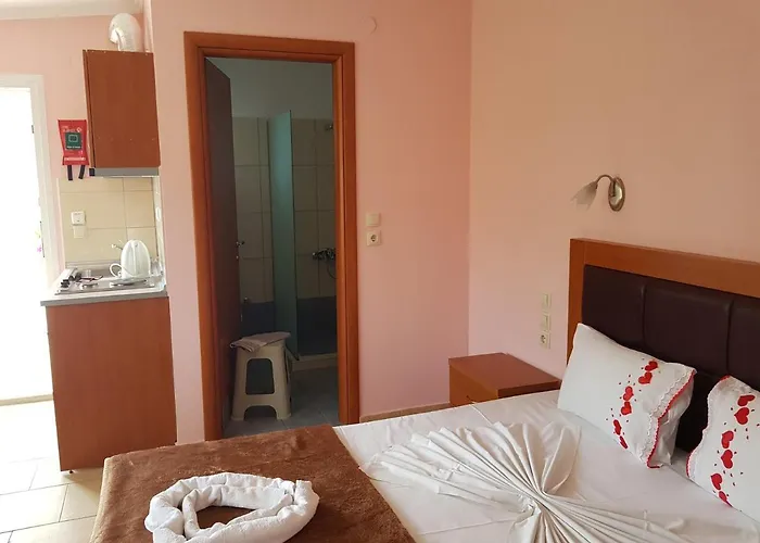 Smaro * Chrysi Ammoudia