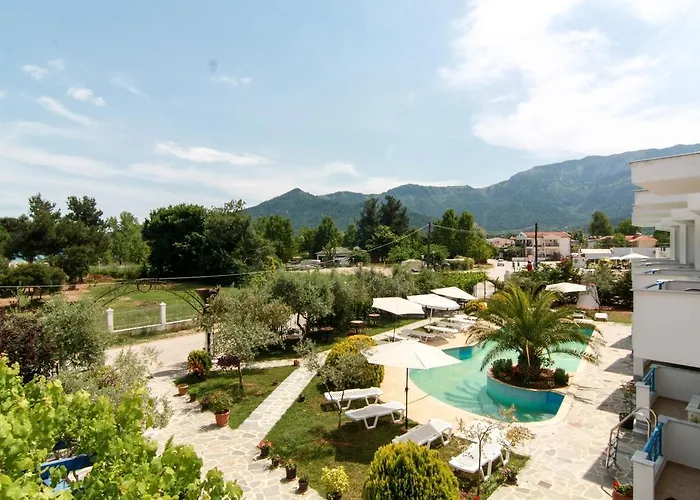 Smaro * Chrysi Ammoudia